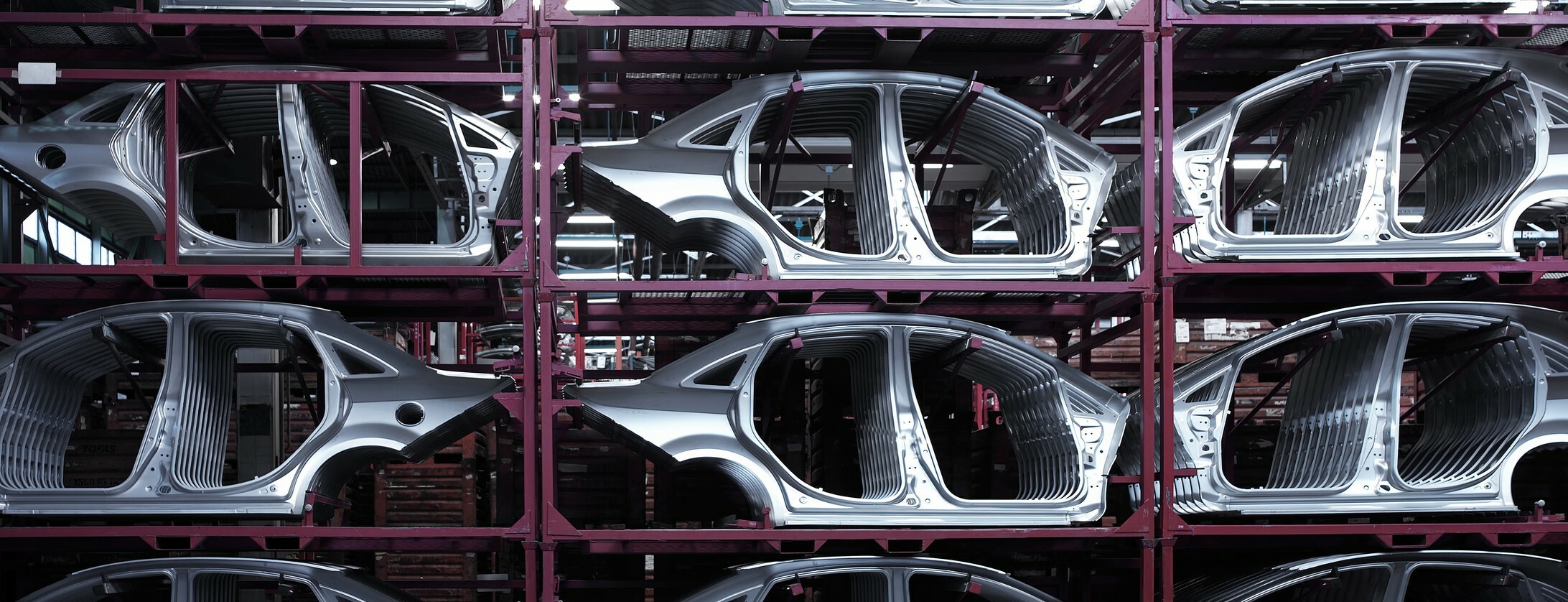 Auto manufacturing plant cabin storage racks